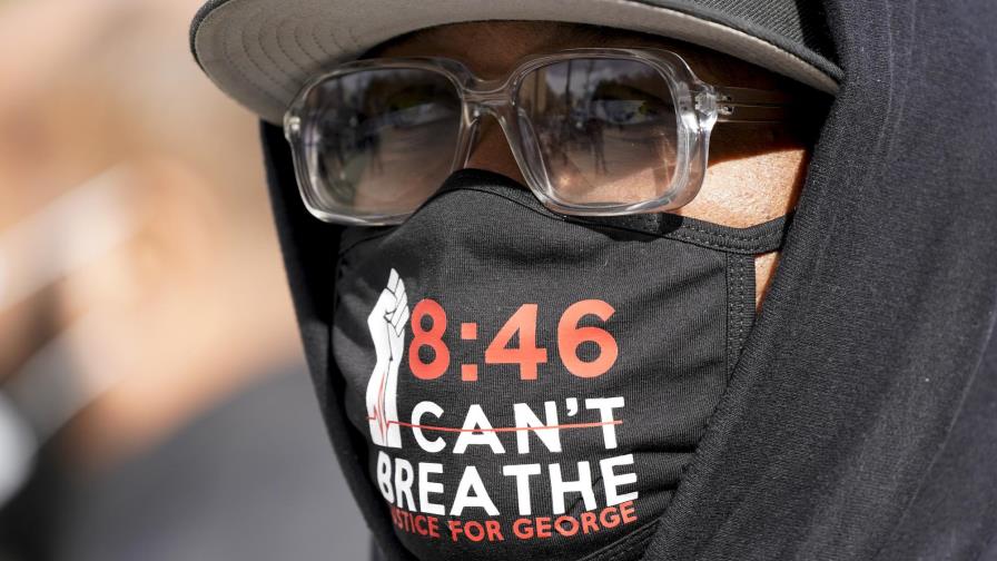 Hermano de George Floyd llama a la participación electoral