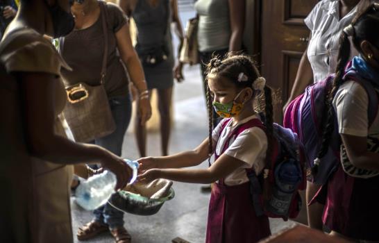 Los niños vuelven a las clases presenciales en La Habana