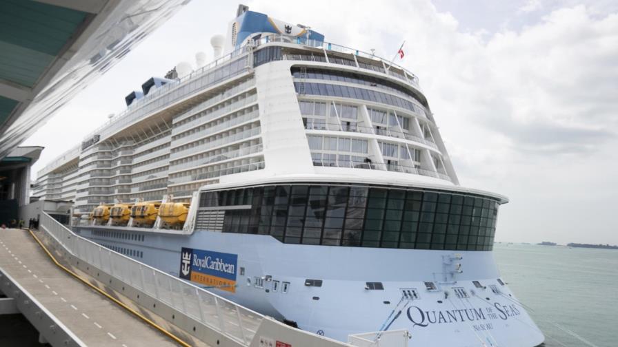 Interrumpen crucero donde pasajero dio positivo a COVID-19 Interrumpen crucero donde pasajero dio positivo a COVID-19