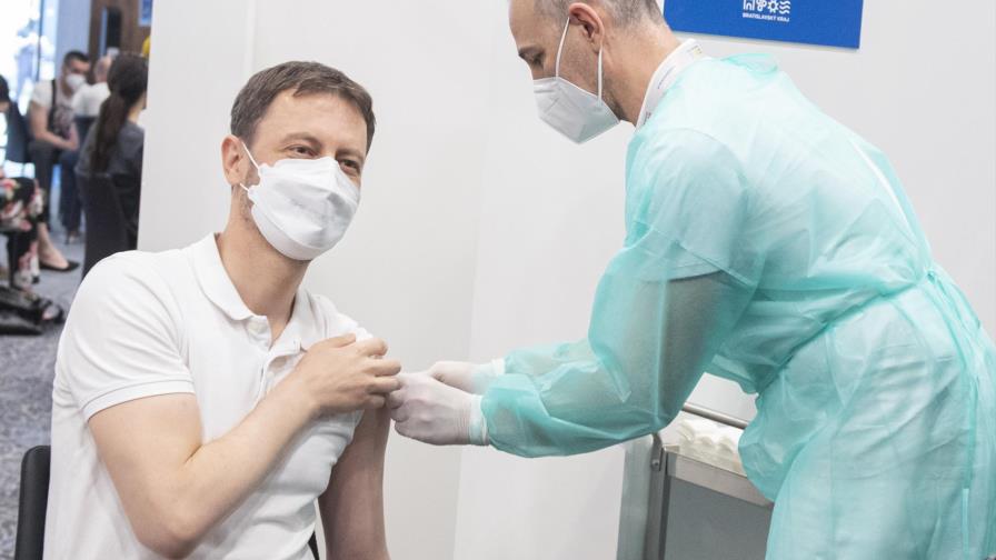 Eslovaquia mantendrá reservas de la vacuna de AstraZeneca