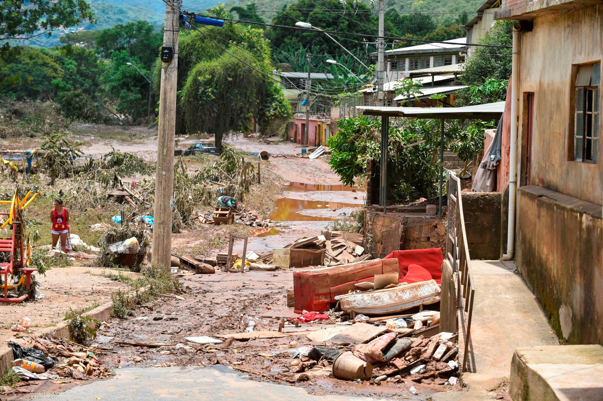 Vista este lunes, de los daños causados por el desbordamiento del río Das Velhas, tras las lluvias torrenciales, en Sabara, en la región metropolitana de Belo Horizonte, estado de Minas Gerais (Brasil).