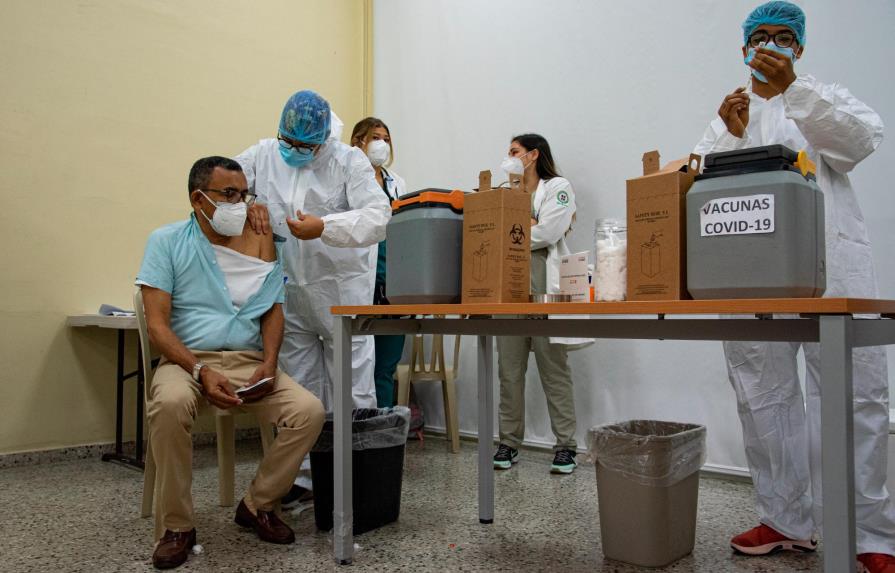 República Dominicana alcanza los 800 mil vacunados contra el COVID-19