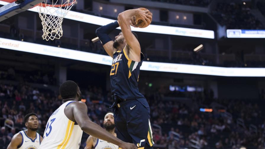 Gobert logra doble-doble y Jazz derrota a Warriors 122-108