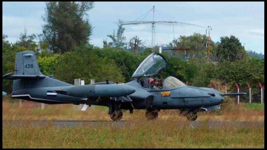 Se accidenta avión de la Fuerza Aérea salvadoreña