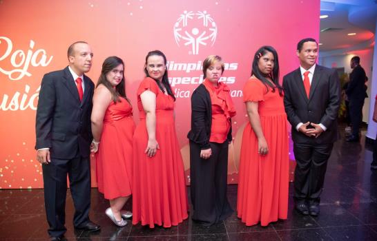 Celebran “La Gala Roja por la Inclusión” en el Jaragua