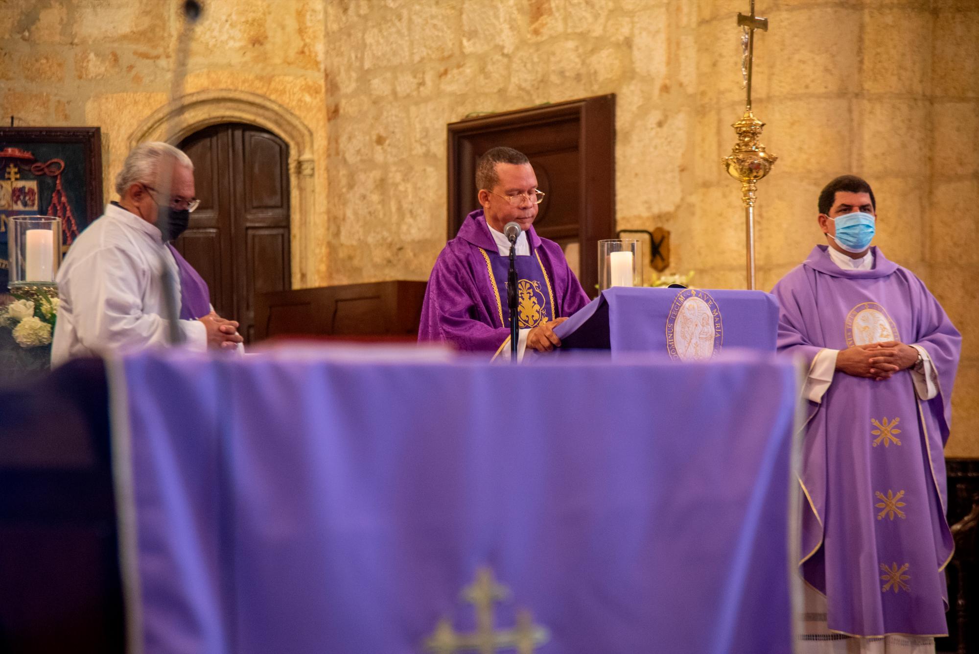 La misa fue celebrada en la Catedral