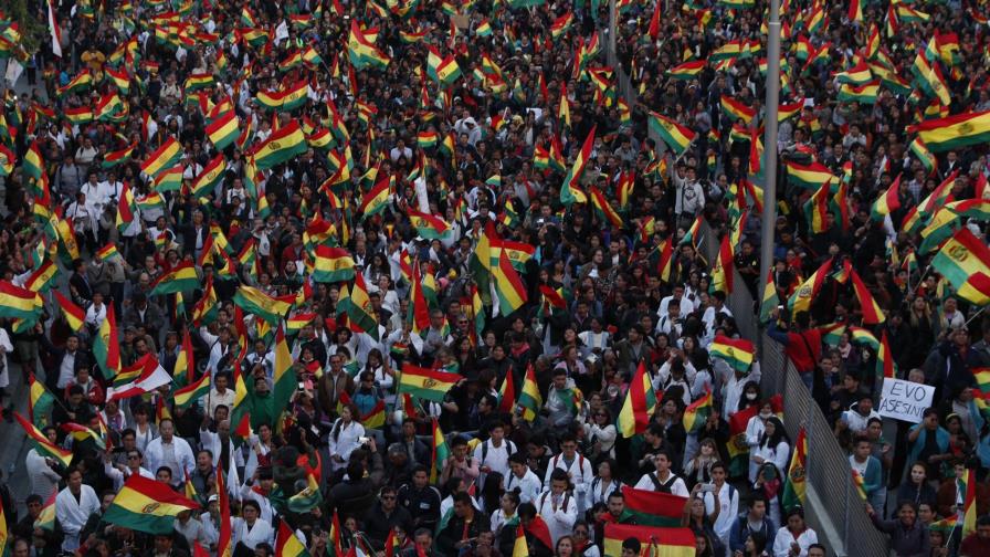 Gobierno y oposición se culpan por dos muertes en Bolivia