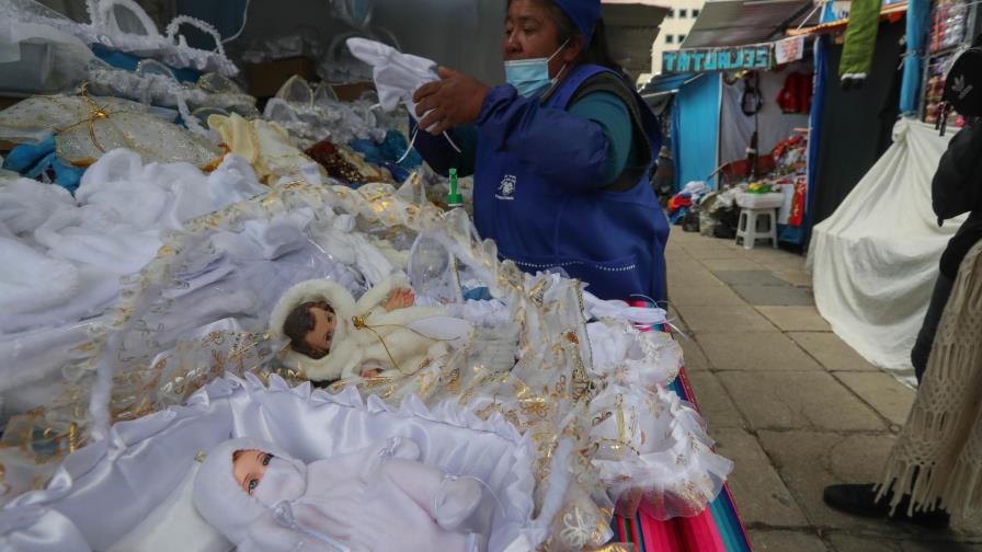 La teología popular del Niño Jesús con tapabocas en la Navidad de Bolivia