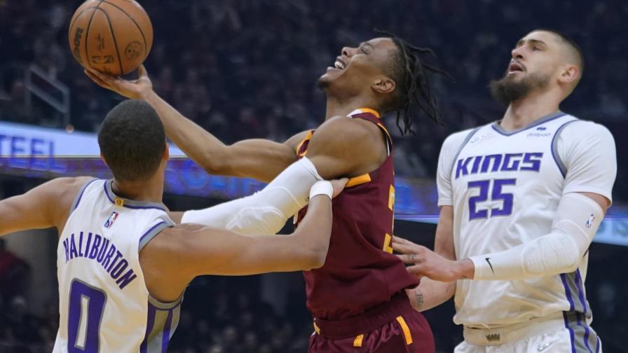 Cavaliers anotan 81 puntos en la 1ra mitad; vencen a Kings