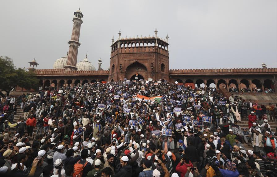 Crecen protestas contra nueva ley ciudadana en la India