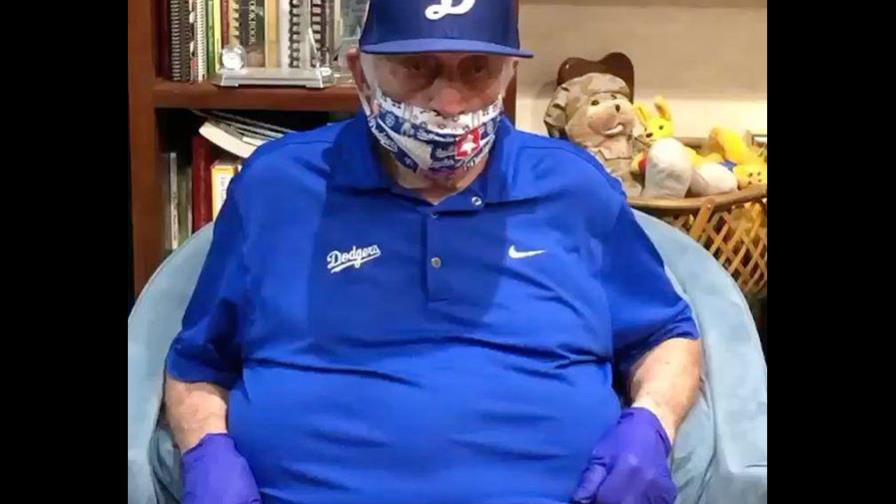 Tom Lasorda sale del área de cuidados intensivos Tom Lasorda sale del área de cuidados intensivos
