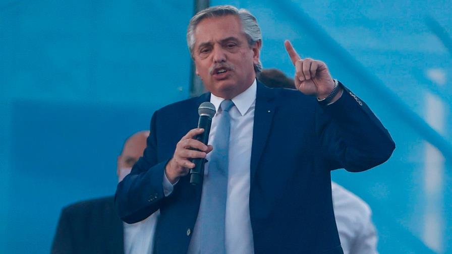 Presidente Fernández: “Argentina no se va a arrodillar ante el FMI” Presidente Fernández: “Argentina no se va a arrodillar ante el FMI”
