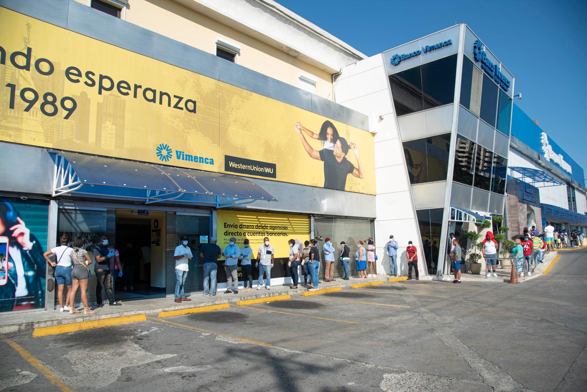 Vimenca no informó si contempla llevar las remesas a las casas de los clientes.