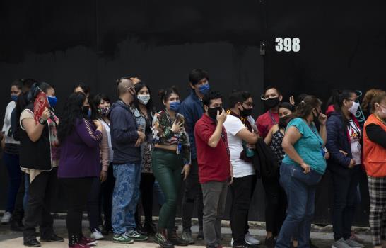 Sismo de magnitud 7,4 sacude sur de México; hay 5 muertos