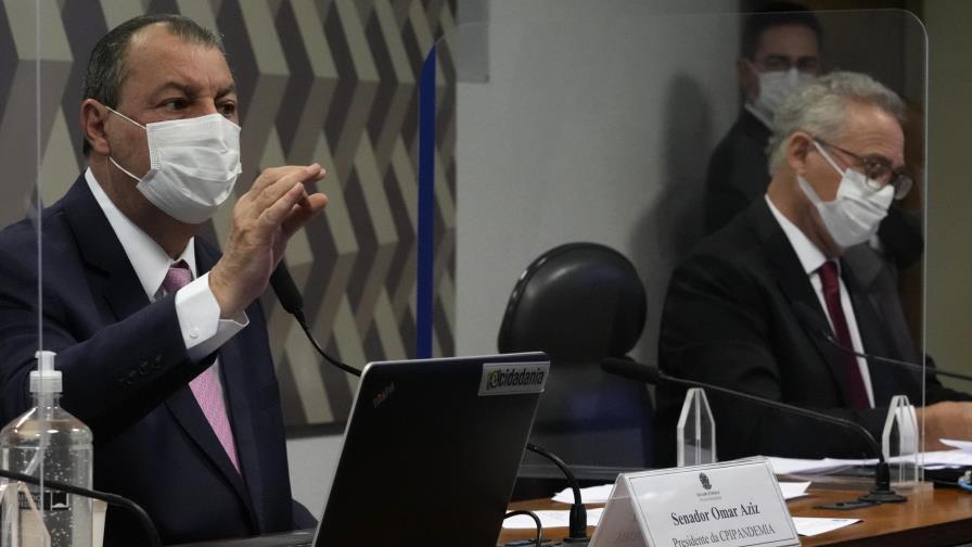 Senadores recomiendan cargos contra Bolsonaro por pandemia Senadores recomiendan cargos contra Bolsonaro por pandemia