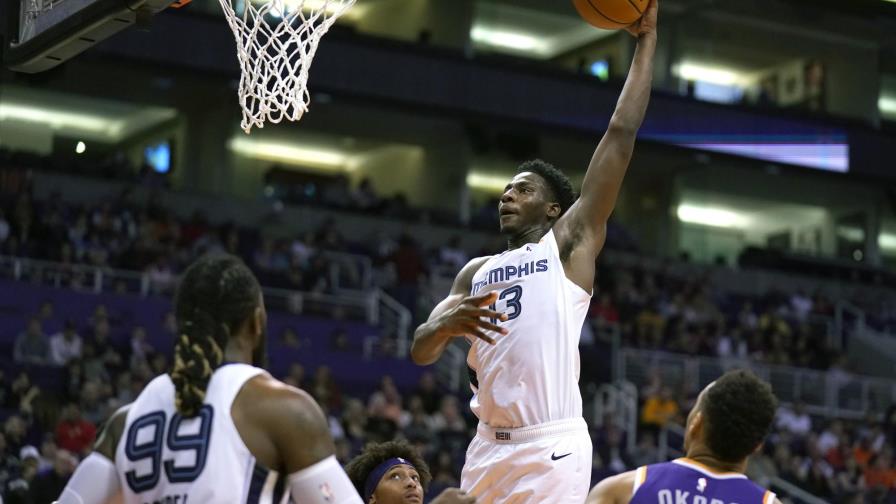 Valanciunas anota 30 puntos por Grizzlies al derrotar a Suns