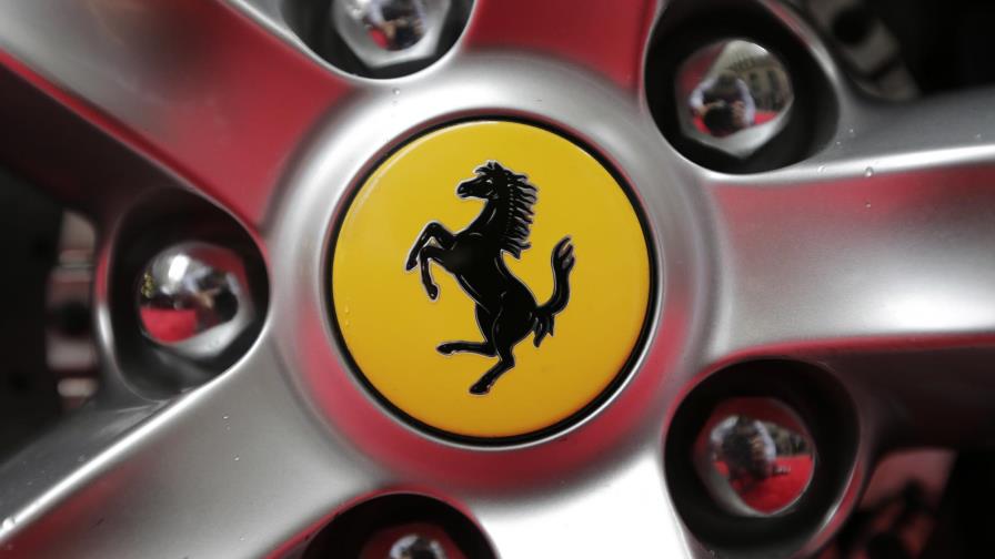 Renuncia el CEO de Ferrari tras dos años en el cargo Renuncia el CEO de Ferrari tras dos años en el cargo