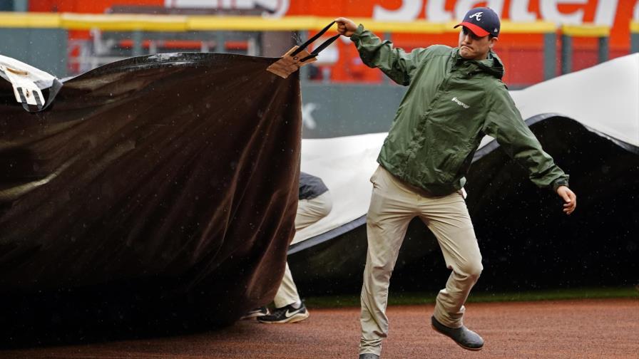 Rockies-Bravos pospuesto por terreno anegado