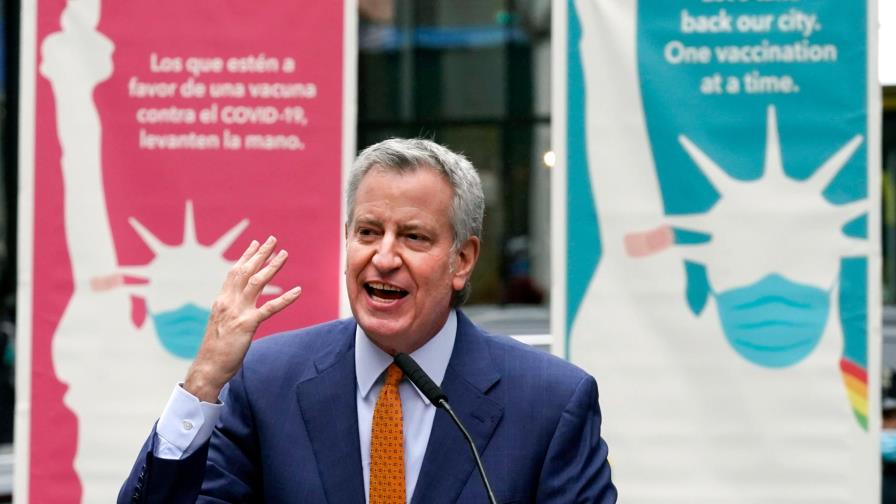 Alumnos de Nueva York regresarán a las escuelas en otoño