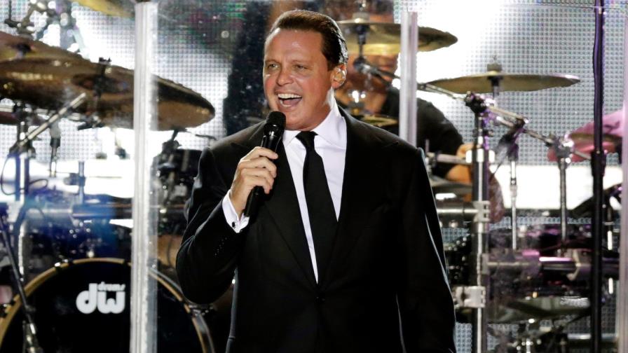 Luis Miguel recibe avalancha de críticas tras concierto en Auditorio Nacional de México 