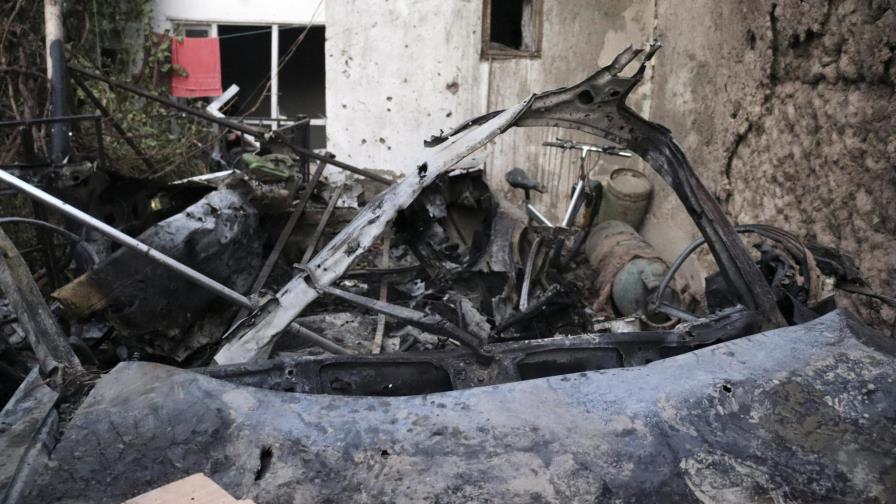 EEUU bombardea vehículo de presuntos extremistas en Kabul EEUU bombardea vehículo de presuntos extremistas en Kabul
