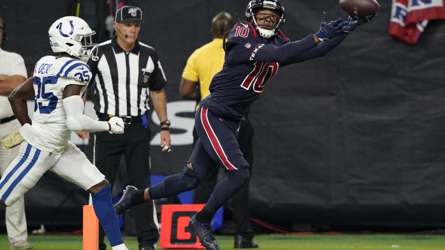 Hopkins atrapa 2 pases de touchdown; Texans vencen a Colts Hopkins atrapa 2 pases de touchdown; Texans vencen a Colts