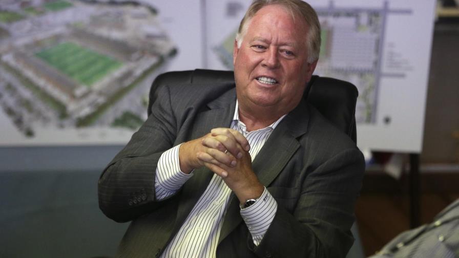 Dueño de equipo de MLS lo venderá tras reportes de racismo