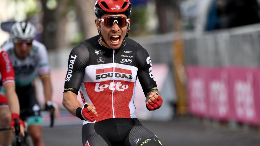 Ewan se lleva una accidentada 5ta etapa del Giro Ewan se lleva una accidentada 5ta etapa del Giro