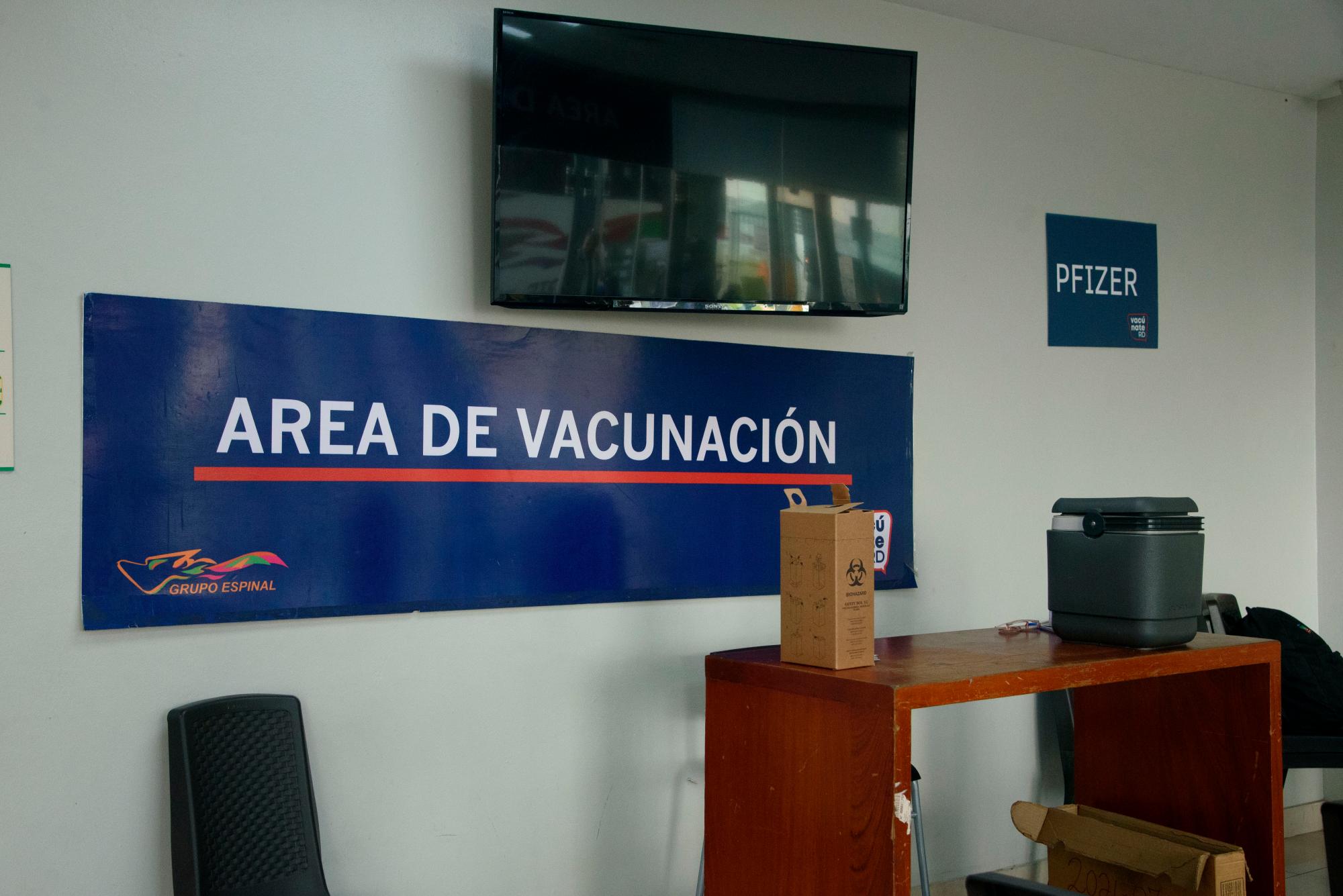 Área de vacunación dentro de Transporte Espinal.
