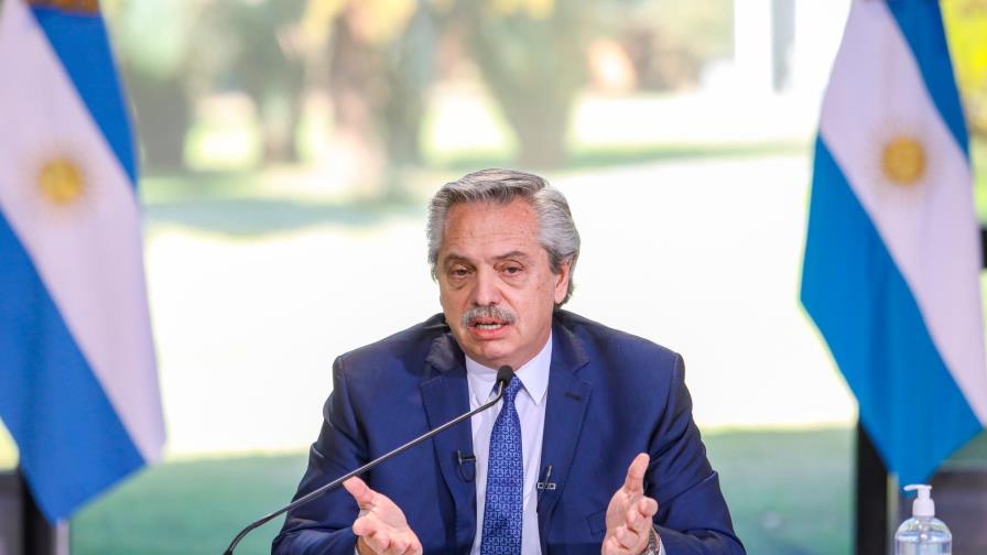 Argentina declara servicios públicos y esenciales a internet, TV y telefonía Argentina declara servicios públicos y esenciales a internet, TV y telefonía