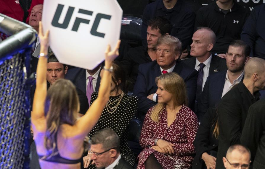 Trump asiste a otro evento deportivo, ahora en UFC