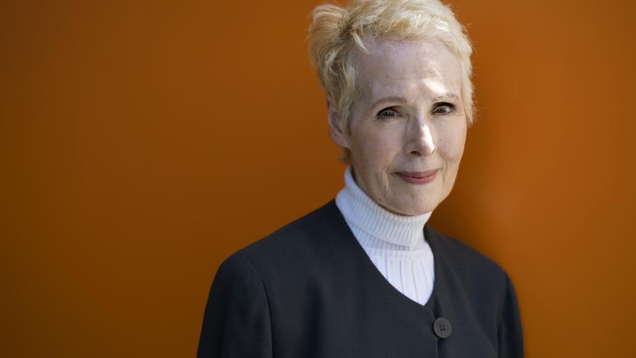 Columnista demanda a Trump por difamación