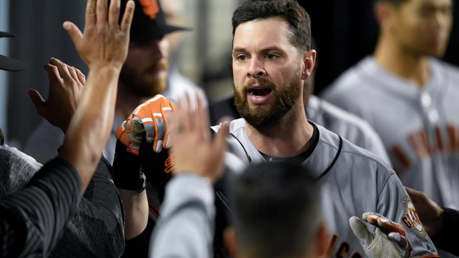 LN-Resumen: Los Gigantes remontan para imponerse 4-2 a los Dodgers