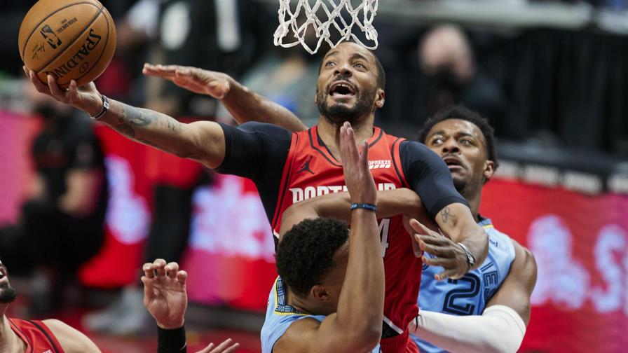 Morant anota 33 y Grizzlies superan a Trail Blazers 130-128