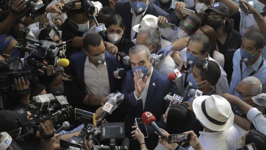 Abinader gana elecciones dominicanas, según conteo parcial