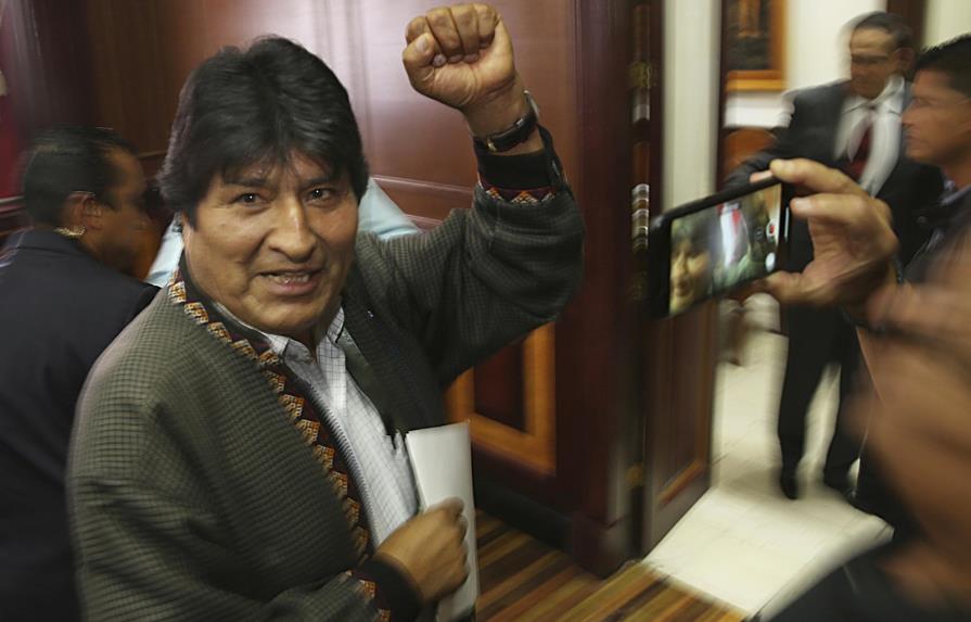 Expresidente de Bolivia Evo Morales viaja a Cuba para consulta médica