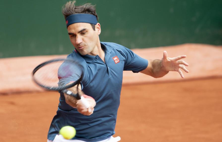 Federer pierde ante Andújar al reaparecer en Ginebra