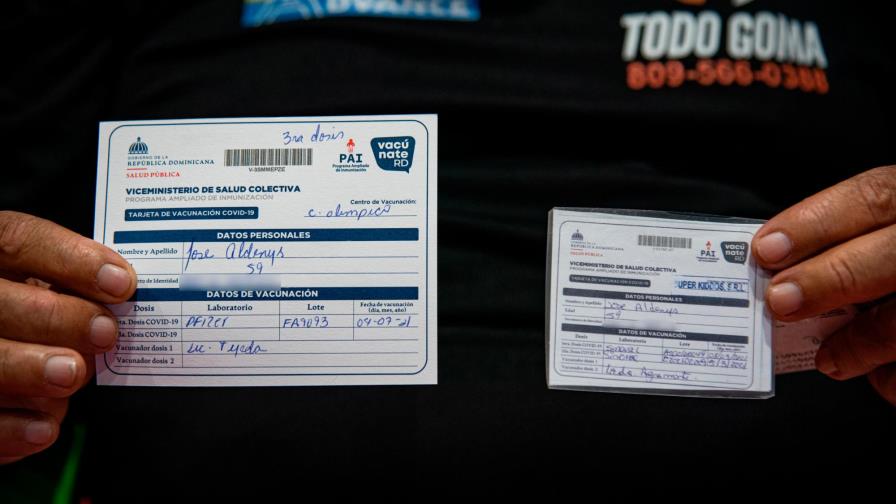 Casi 3,000 personas reciben tercera dosis de refuerzo anticovid en primeros días Casi 3,000 personas reciben tercera dosis de refuerzo anticovid en primeros días