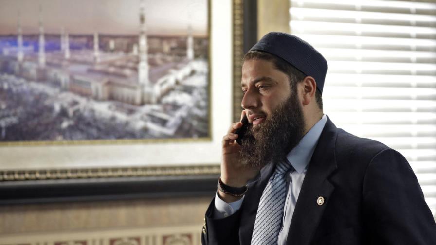 Musulmana detenida en Miami es forzada a quitarse hiyab