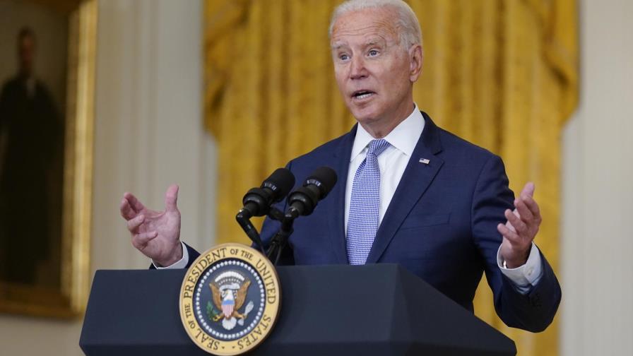 Sector demócrata amenaza frenar proyecto fiscal de Biden