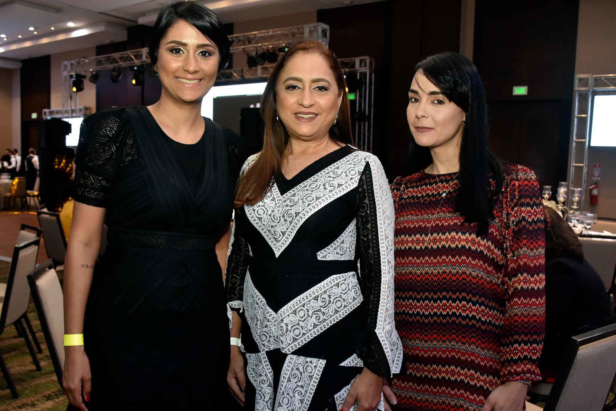 Heidy Lizardo, Jaquelin Ortiz y Carolina Ramirez