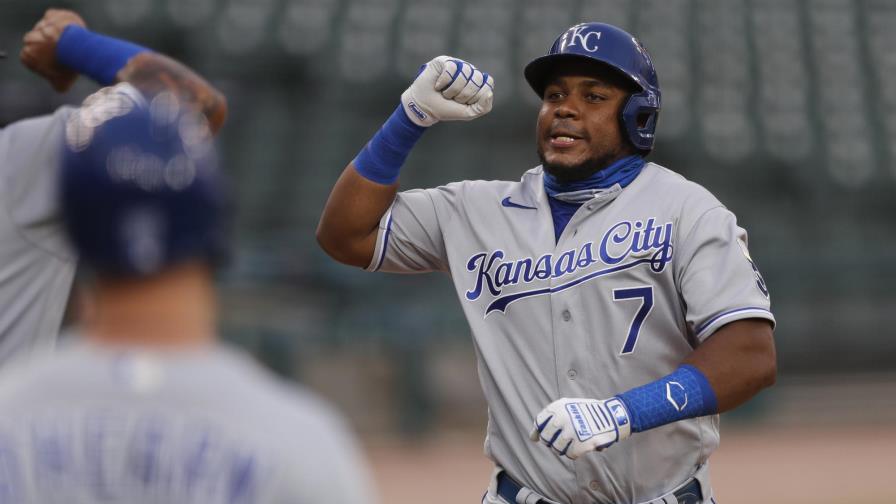 Reales aplastan 14-6 a los Tigres y pegan seis jonrones