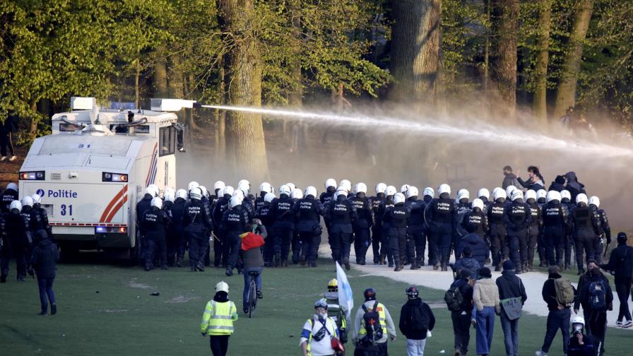 Bélgica: 132 detenidos en protesta contra las restricciones