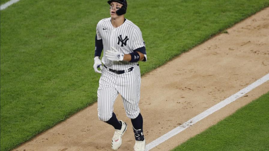 Judge pega jonrón y se va pronto; Yanquis vencen a Bravos