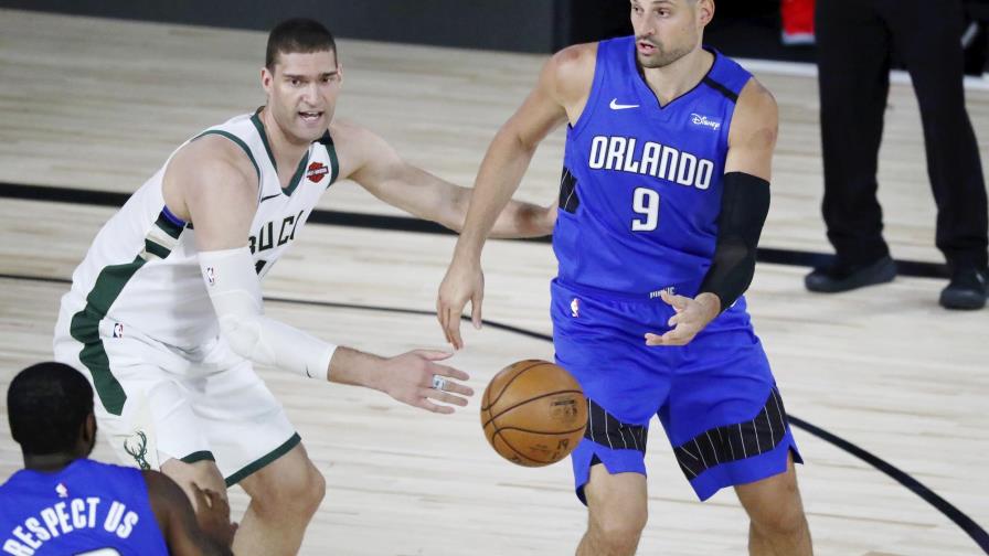 Vucevic y Magic, sorprenden a Bucks al iniciar playoffs Vucevic y Magic, sorprenden a Bucks al iniciar playoffs