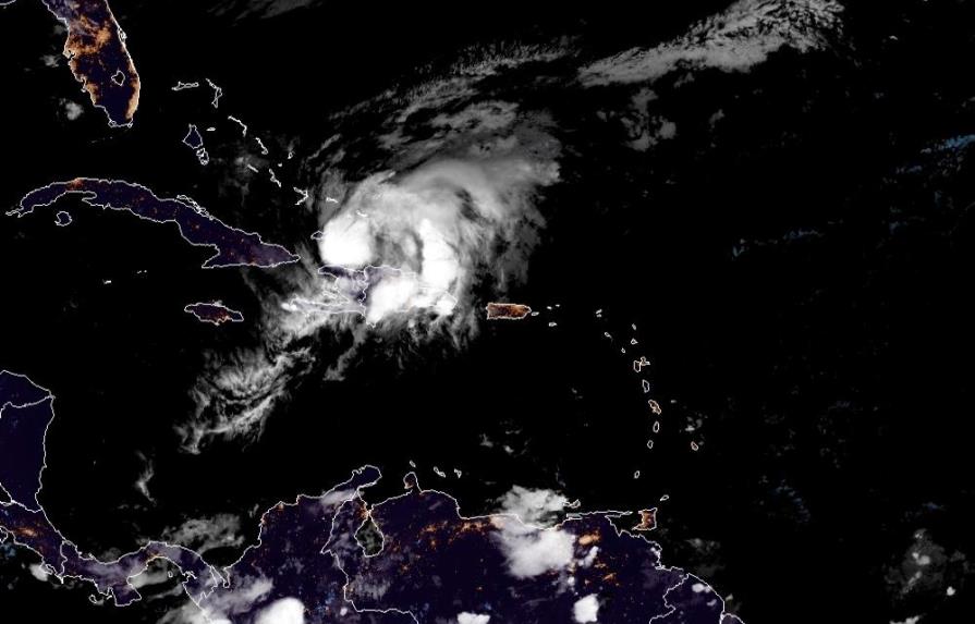 El huracán Isaías a punto de impactar el centro y noroeste de Bahamas