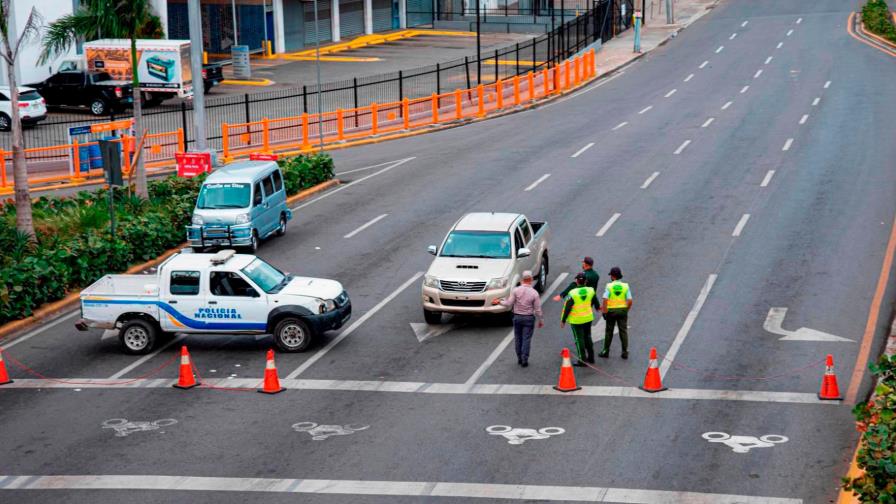 Abinader emite el decreto del nuevo toque de queda