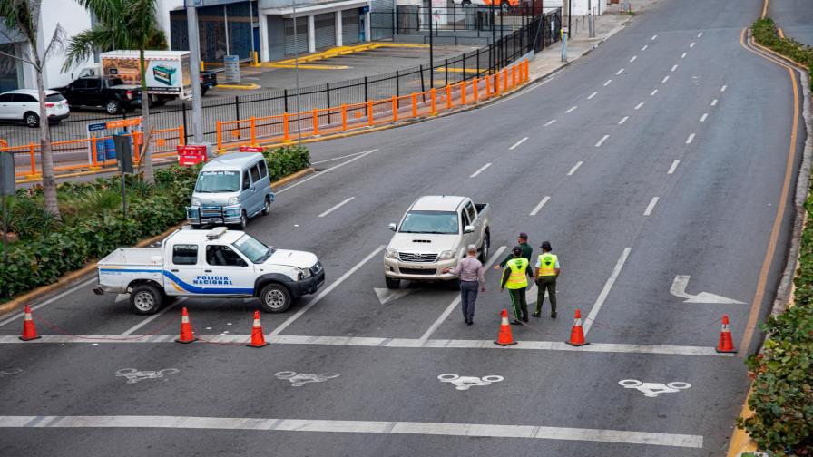 República Dominicana flexibiliza las restricciones pese al aumento de casos República Dominicana flexibiliza las restricciones pese al aumento de casos