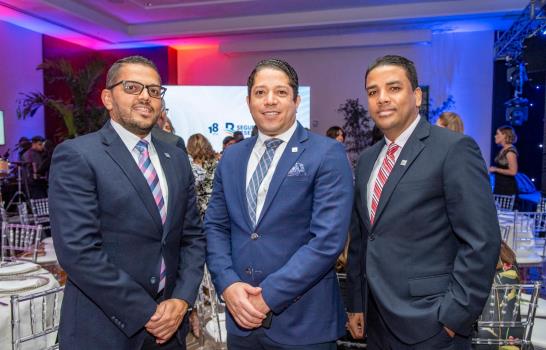 Seguros Reservas premia concurso corredores 2019-2020 Seguros Reservas premia concurso corredores 2019-2020
