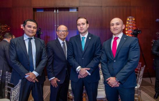Seguros Reservas premia concurso corredores 2019-2020 Seguros Reservas premia concurso corredores 2019-2020